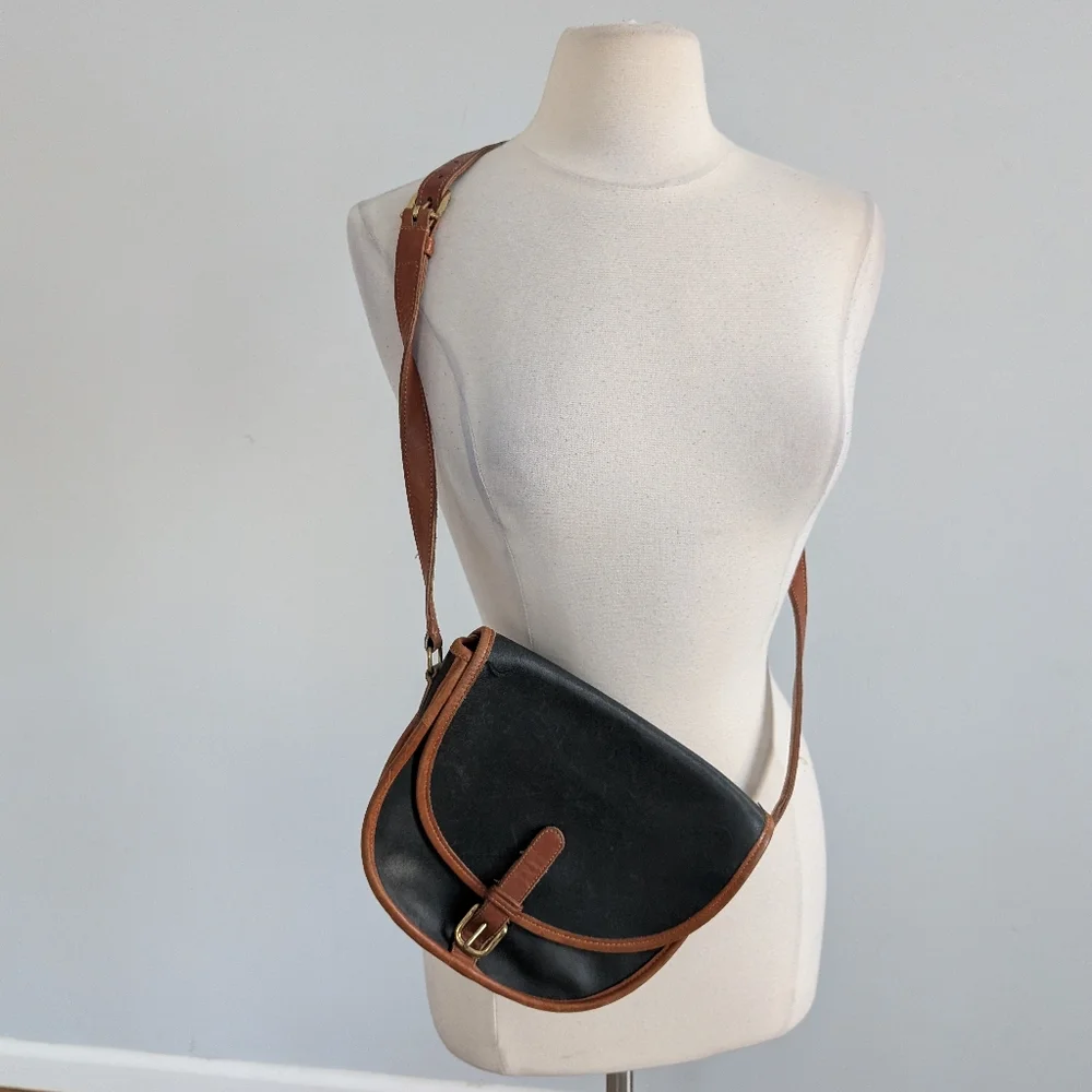 Vintage Women's Coach  Leather Riding Saddle Bag Crossbody - Picture 3 of 9